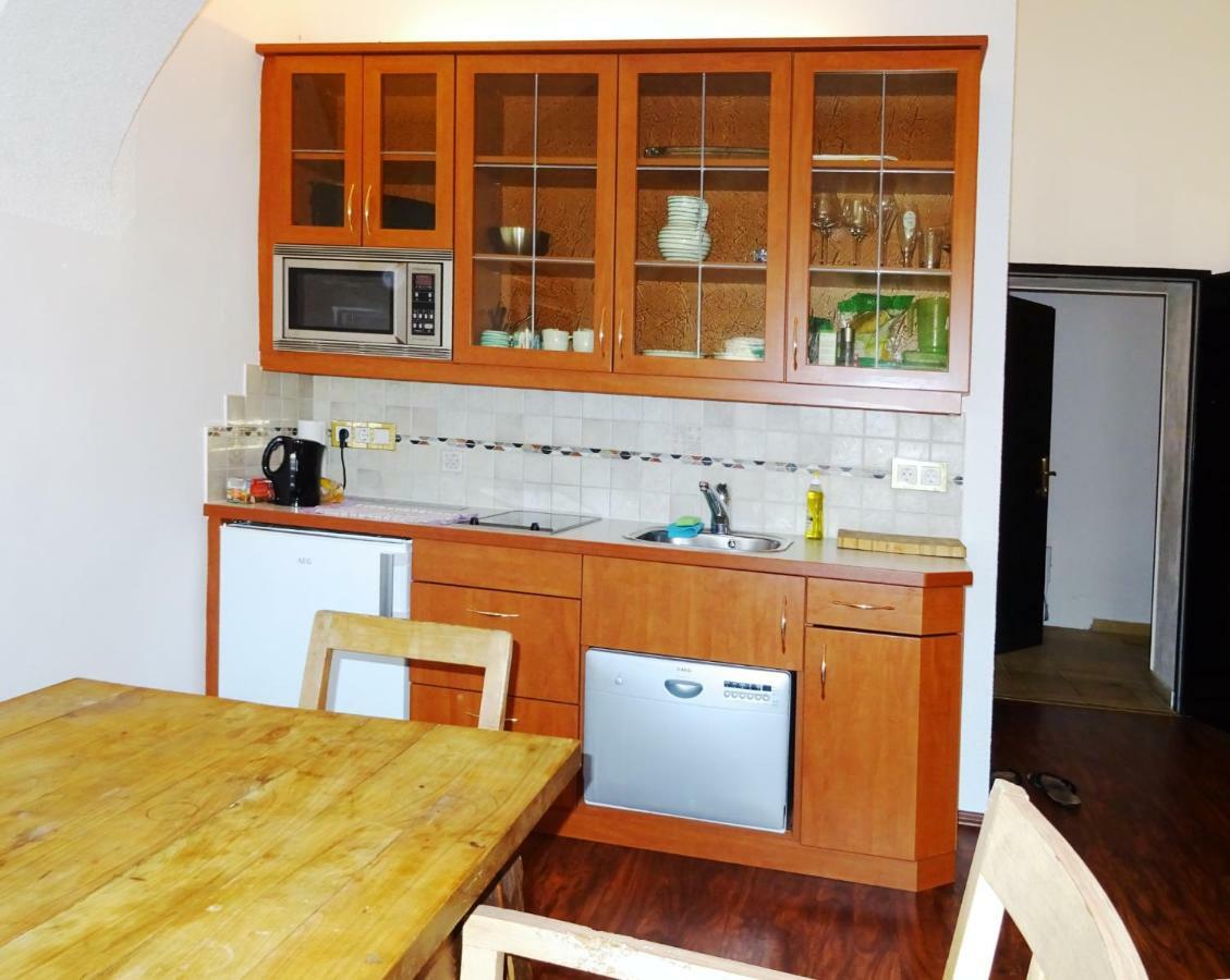 Gewoelbezimmer Am Marktplatz Apartment